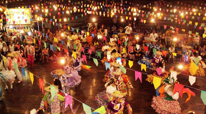 Festa Junina e não Julina ou Julhina